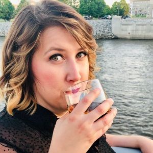 Meet your Posher, Lauren